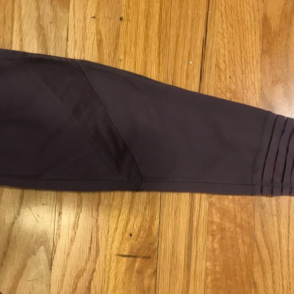 Yogalicious Purple Leggings - Picture 3 of 5